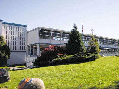  Trường Burnaby School District