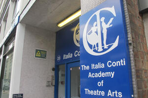 Chương trình cao đẳng cộng đồng The Italia Conti Academy of Theatre Arts
